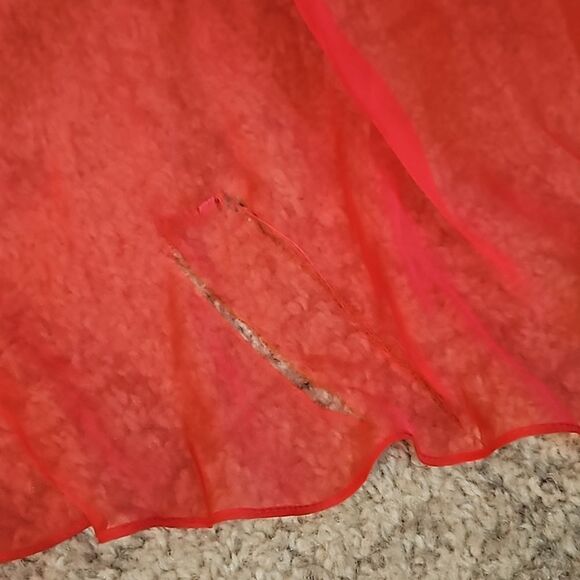 NWT La Femme Coral & Silver sequined chiffon gown size 4 (with flaw) - Picture 10 of 16